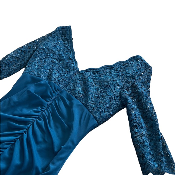 Beautiful Emerald Green Formal Gown With Rhinestone Accent and Lace Top 6 - Picture 8 of 14